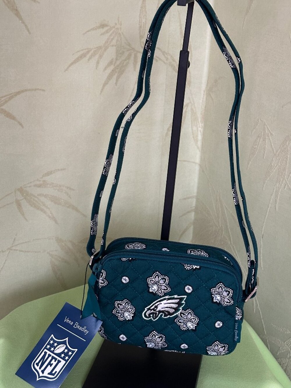 VERA BRADLEY NFL EAGLES RFID SMALL STADIUM CROSSBODY BAG:NWT PHILADELPHIA EAGLES